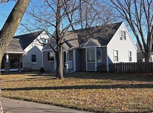 241 16th Ave N, Hopkins, MN 55343