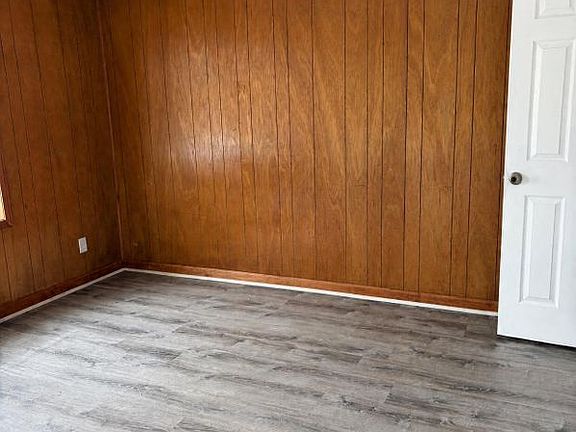 4th image of 7 E Main St APT 1