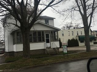 625 Columbus Ave #1, Grand Haven, MI 49417