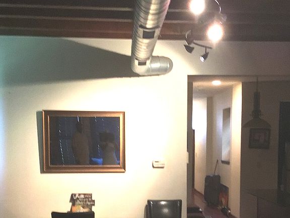 5th image of 6546 S Ingleside Ave