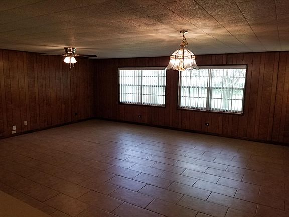 2nd image of 10304 Cliff Cir
