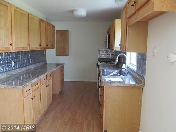 4th image of 236 Trinity Farm Ln