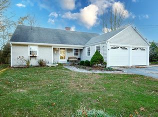67 North St, Mattapoisett, MA 02739