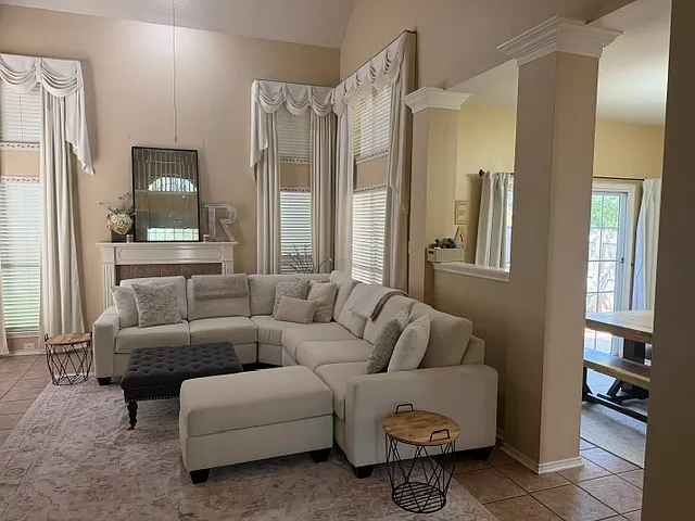 121 Ozuna Dr — Photo 4