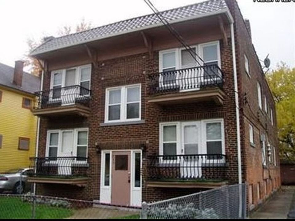 1st image of 880 E 144th St
