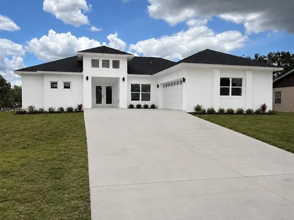 536 Lincoln Rd NE, Lake Placid, FL 33852
