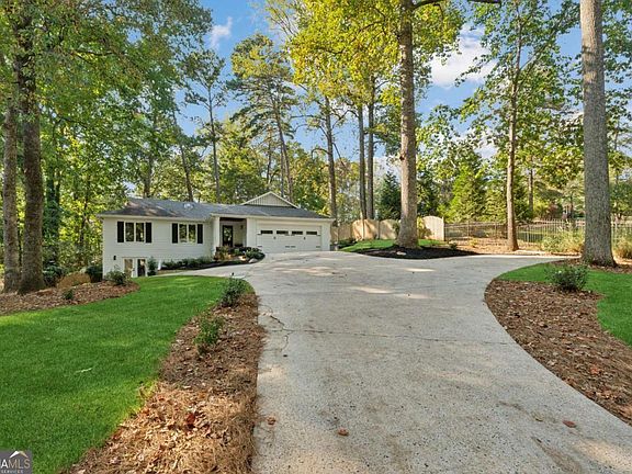 4th image of 7790 Chestnut Hill Rd