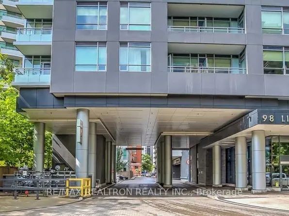 98 Lillian St, Toronto, ON