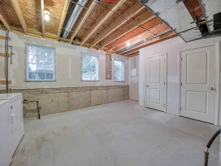 423 Marshall Heights Dr — Photo 30
