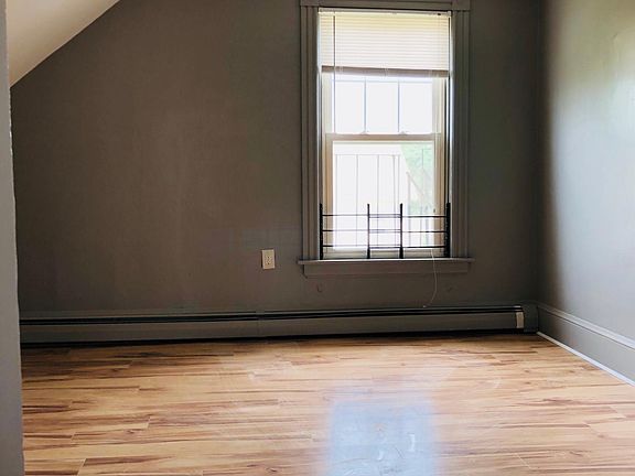 3rd image of 412 Waterman Ave #3