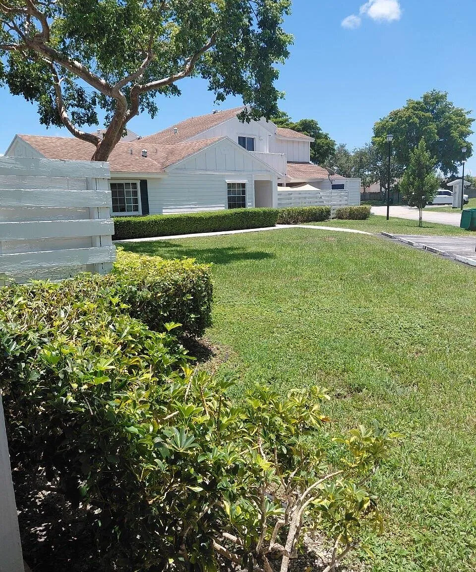 2 bed, 1.0 bath, 738 sqft, $2,575 — Photo 4