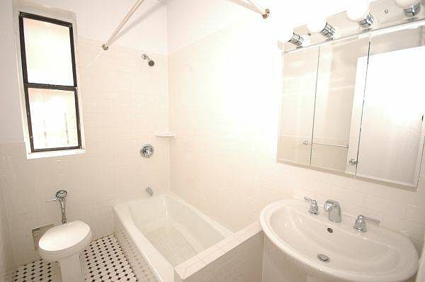 2nd image of 505 W 162nd St APT 305