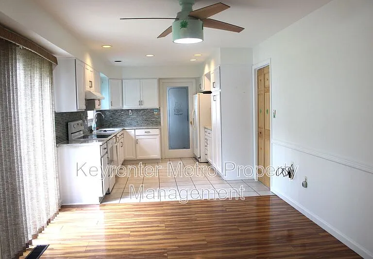 12308 Shelter Ln — Photo 9