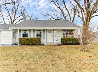 18 Belmont Dr, Romeoville, IL 60446