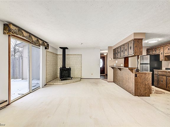 3rd image of 1824 Narragansett Blvd
