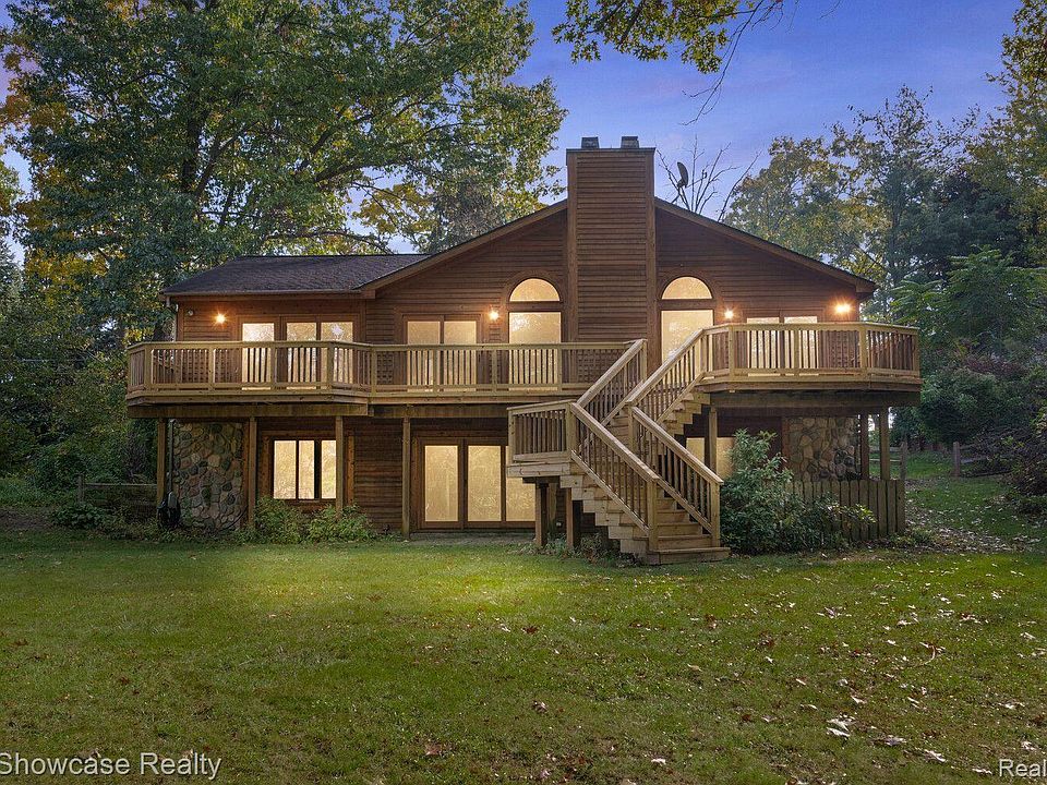 1st image of 4055 N Vanstone Dr