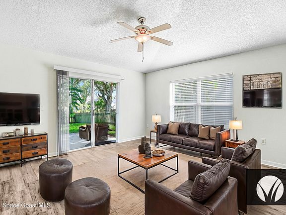 5th image of 4047 Four Lakes Dr