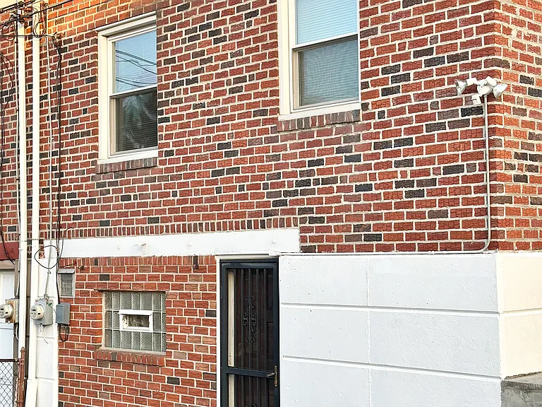 8560 Castor Ave — Photo 27
