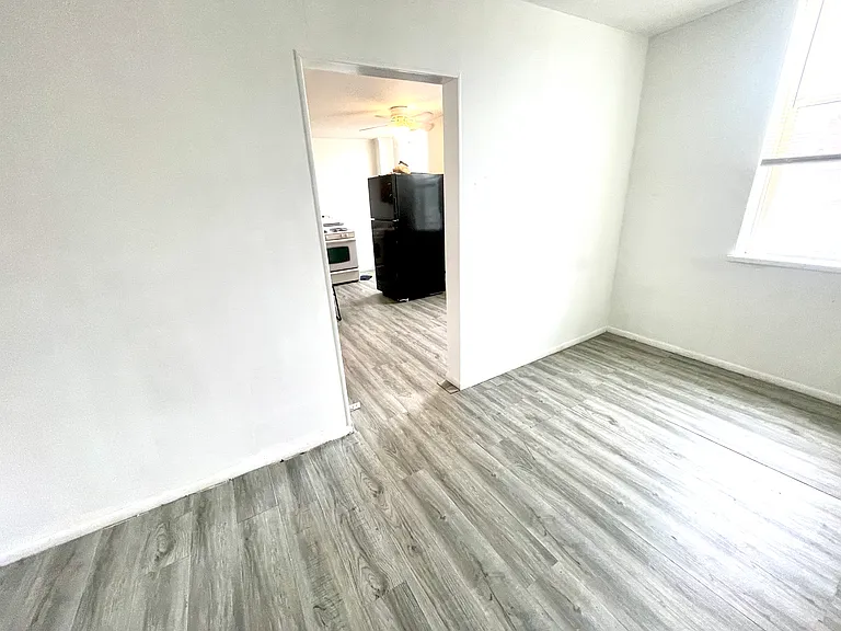 5001 Idaho Ave #1FR — Photo 16
