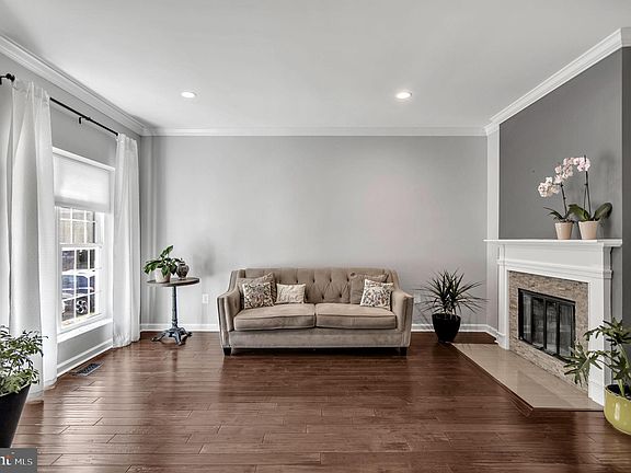 5th image of 7224 Stover Dr
