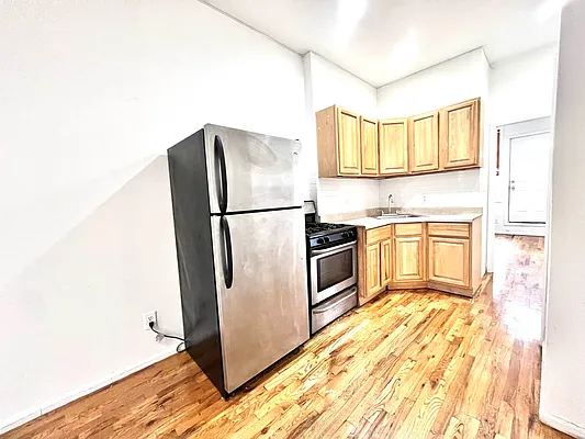 Rented by Coda Real Estate NYC | media 11