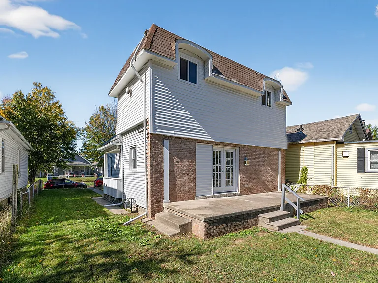 281 Parker Ave — Photo 23