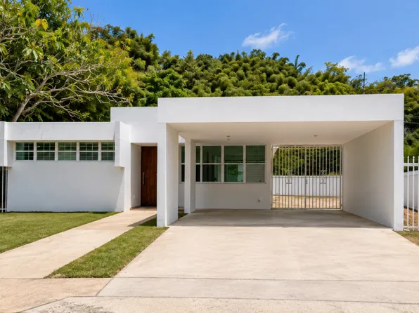 Urb Jardin Central #F9, Humacao, PR 00791