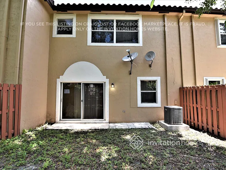 12768 SW 49th Ct — Photo 17