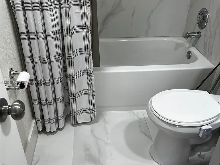 8650 SW 67th Ave #1029 — Photo 10