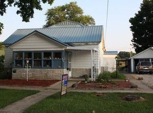 605 W Grand Prairie St, Palestine, IL 62451