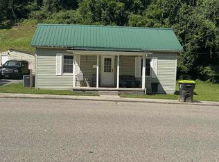 202 Pierce Ave, Pulaski, VA 24301