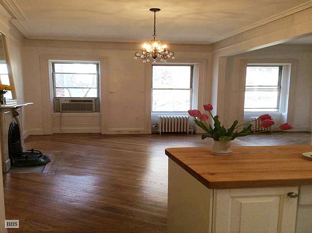 2nd image of 62 Perry St #4