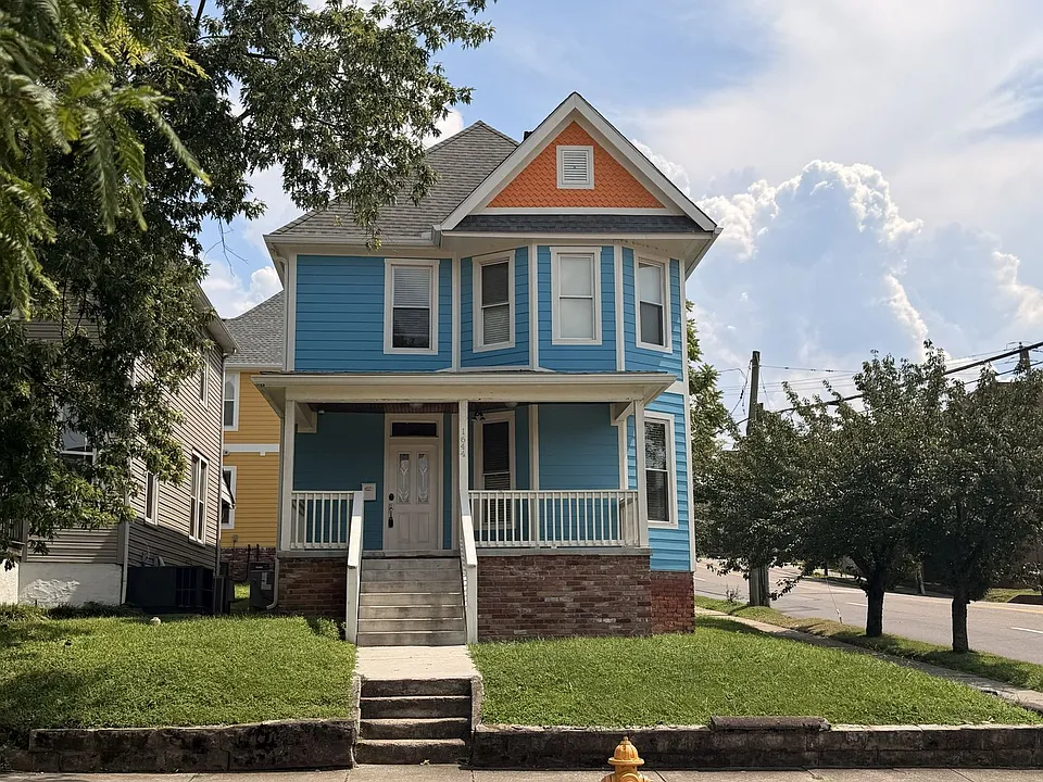 1644 Forest Ave