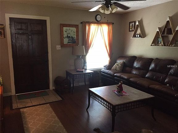 3rd image of 32750 Blossom Ln