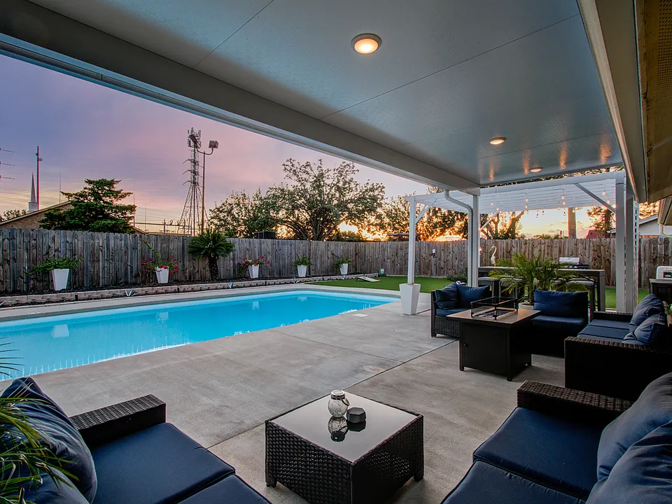 10606 Kirkwren Dr