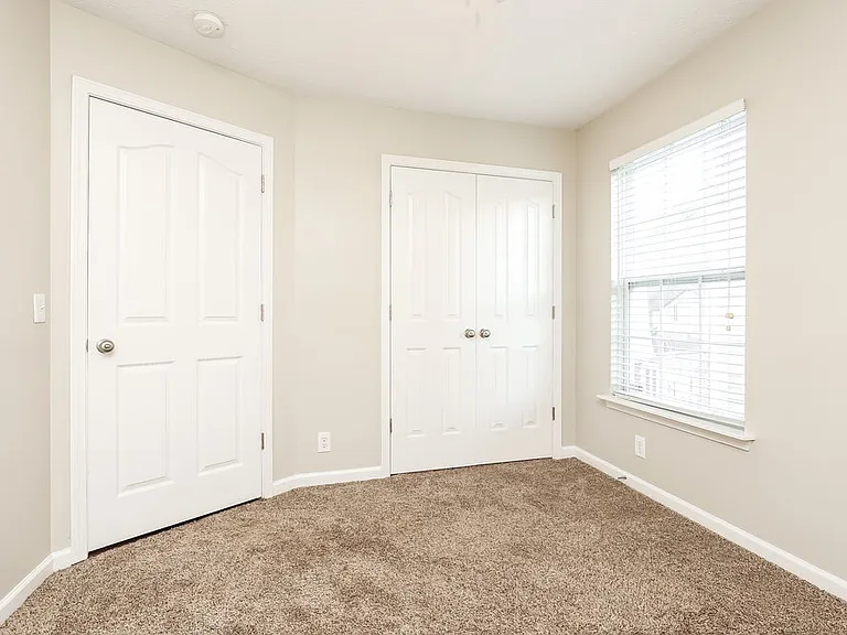 8864 Cressent Glen Ct — Photo 14