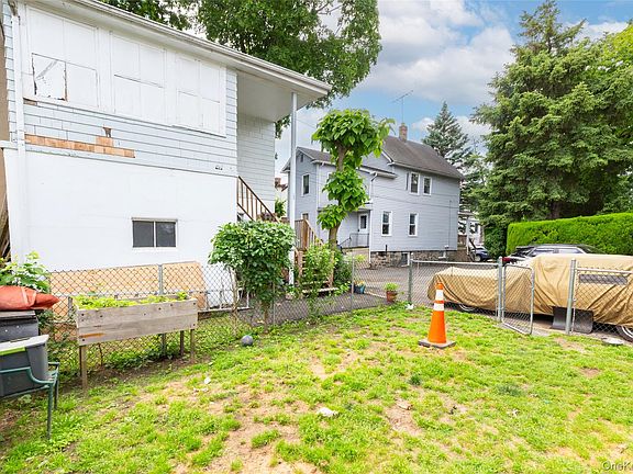 5th image of 148 Center Avenue
