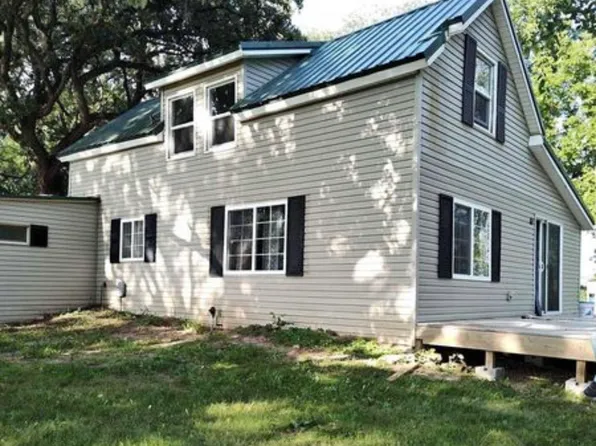 1935 Yarrow Ave, Aredale, IA 50605