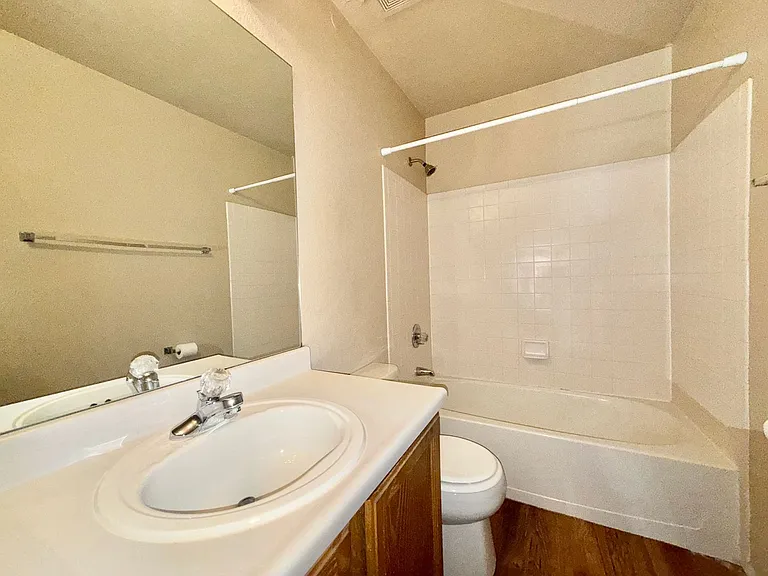 6050 Emma Ln — Photo 10