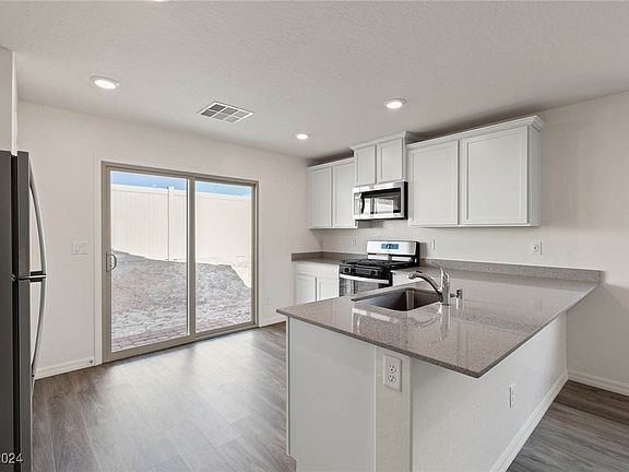 3rd image of 2617 Freya Valley St