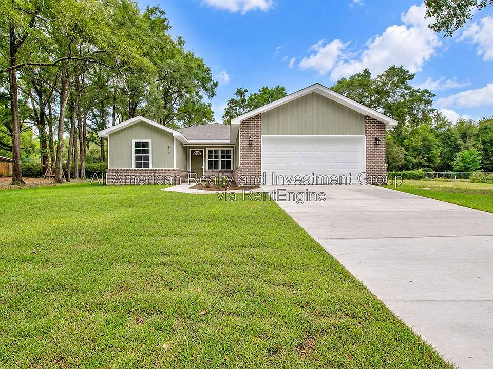 810 Lee Ave