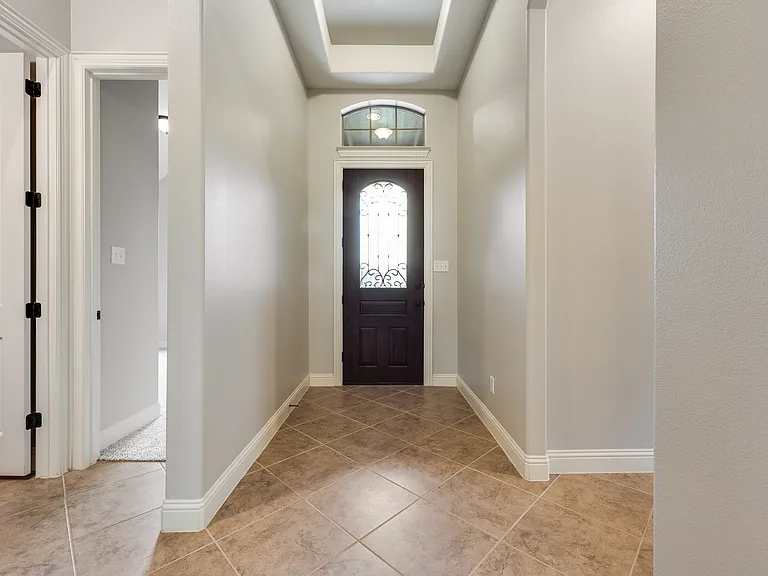 2112 Benjamin Creek Dr — Photo 7