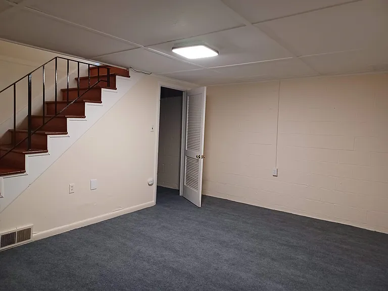 220 E Whitlock Ave #1 — Photo 10