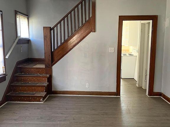 4th image of 736 Seymour Ave #38