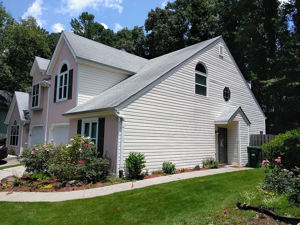 5152 Laurel Bridge Ct SE
