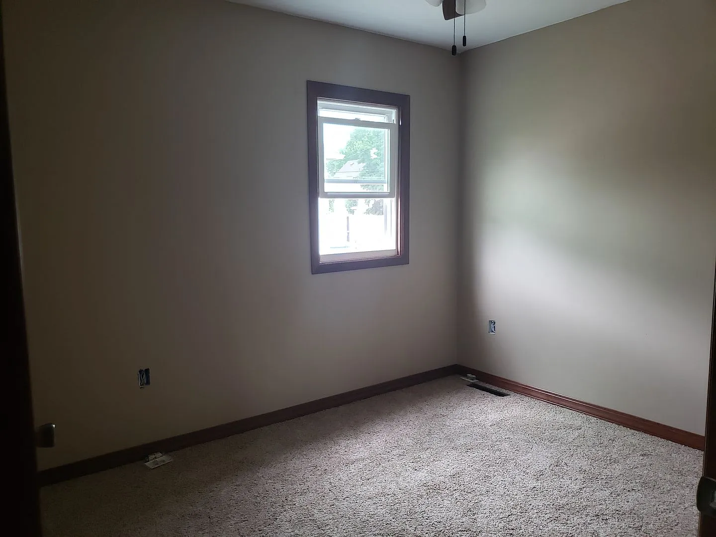 Spacious 3 Bedroom, 2 Bathroom house! — Photo 2