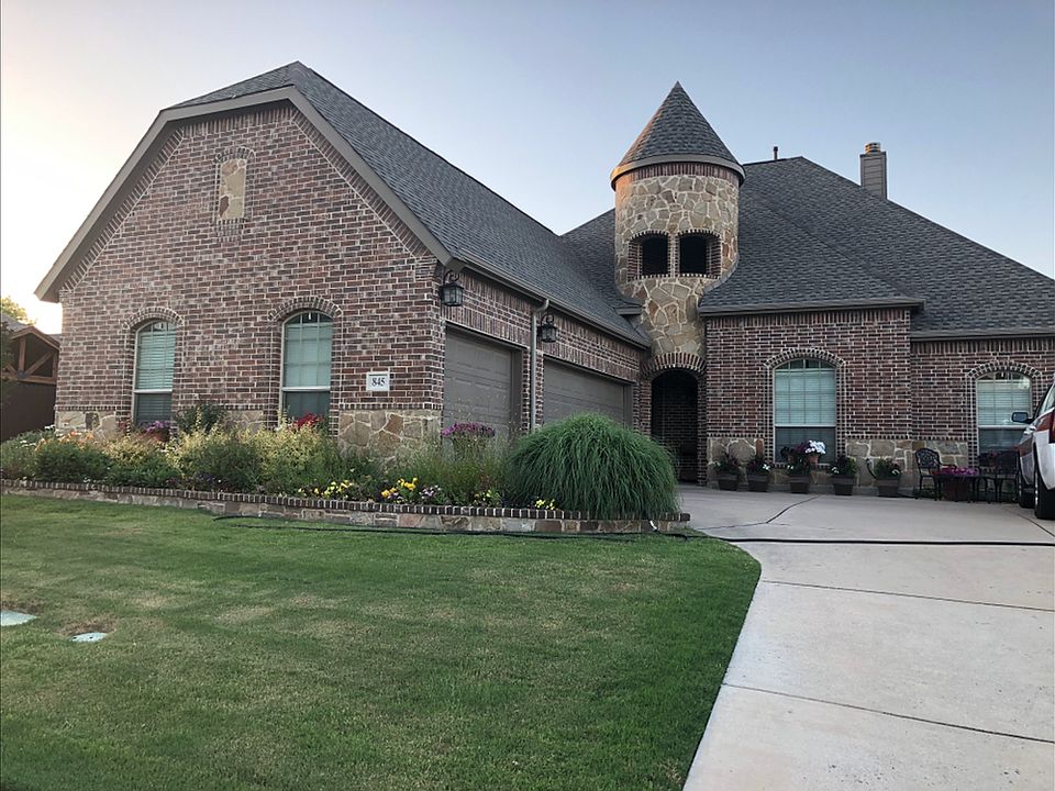 1st image of 845 Ravenhurst Dr