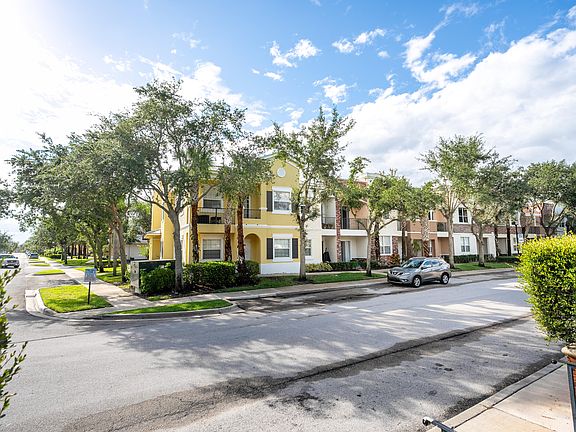 3rd image of 10560 SW Stephanie Way #1-204