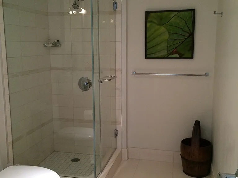 1177 Queen St #4201 — Photo 11