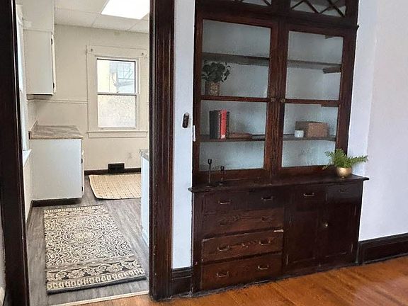 5th image of 22 Park Ave #1